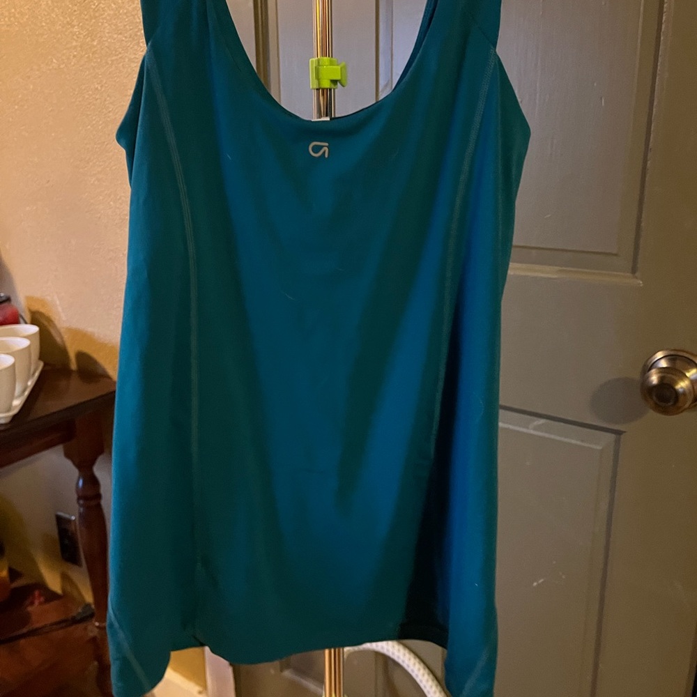 GAP active wear too size large teal